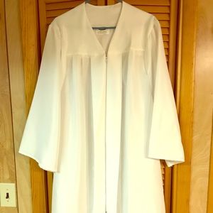 Josten’s Graduation Gown